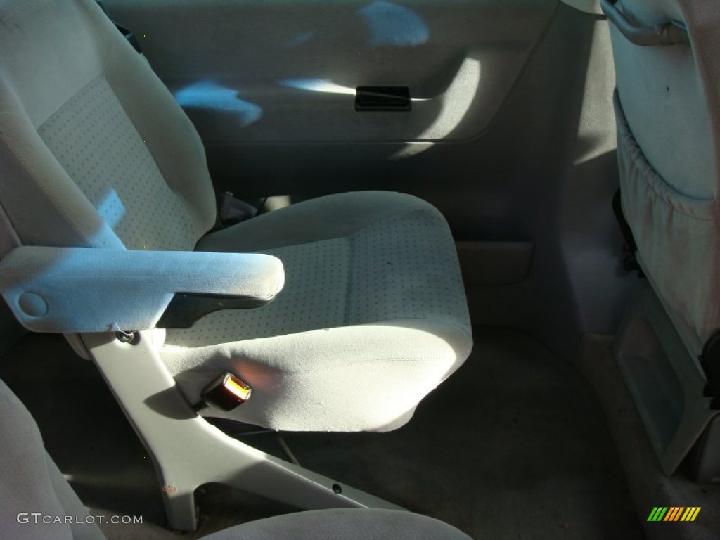 2003 EuroVan GLS - Arctic White / Gray photo #15