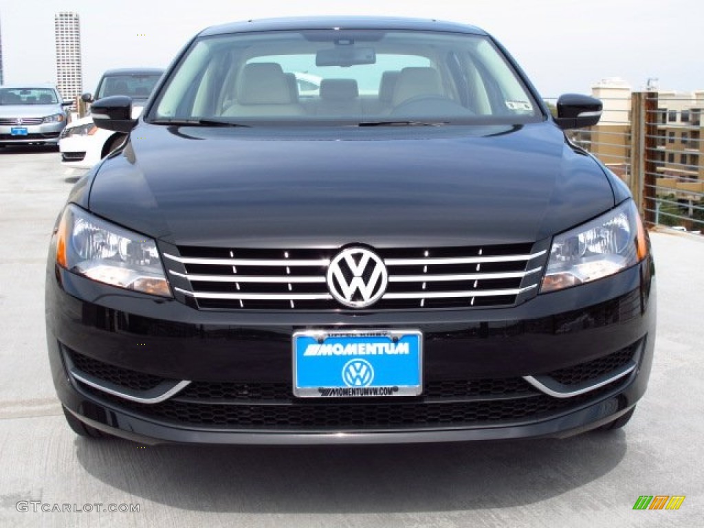 2014 Passat TDI SE - Black / Cornsilk Beige photo #2