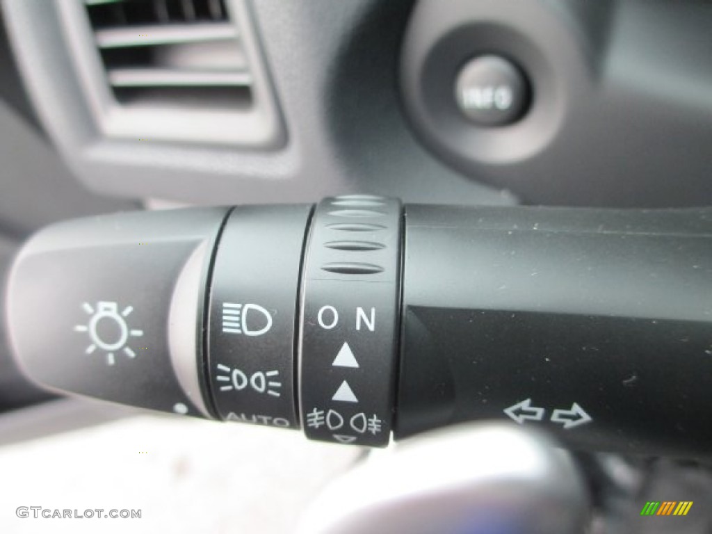 2013 Mitsubishi Outlander Sport SE Controls Photo #91259917
