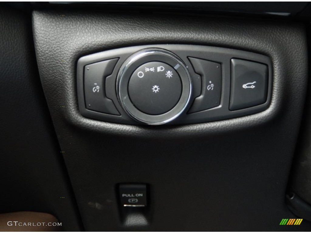 2013 Lincoln MKZ 2.0L EcoBoost FWD Controls Photo #91262143