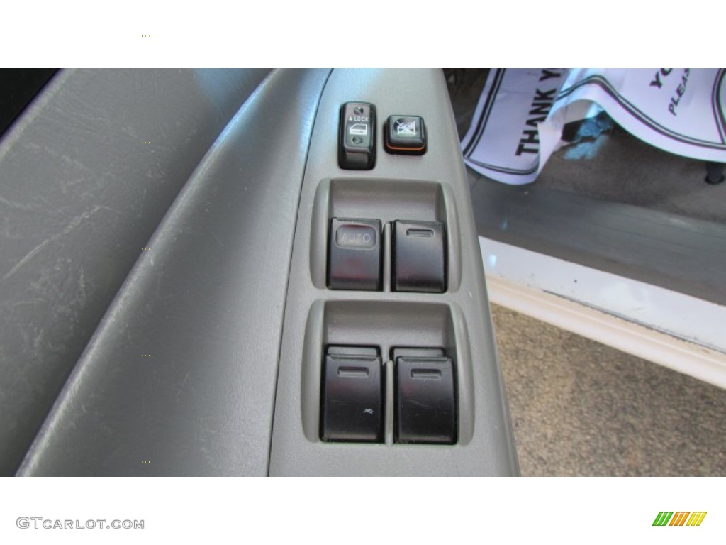 2007 Tacoma V6 PreRunner Double Cab - Super White / Graphite Gray photo #15