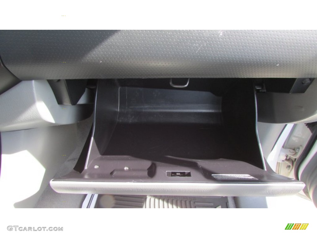 2007 Tacoma V6 PreRunner Double Cab - Super White / Graphite Gray photo #45