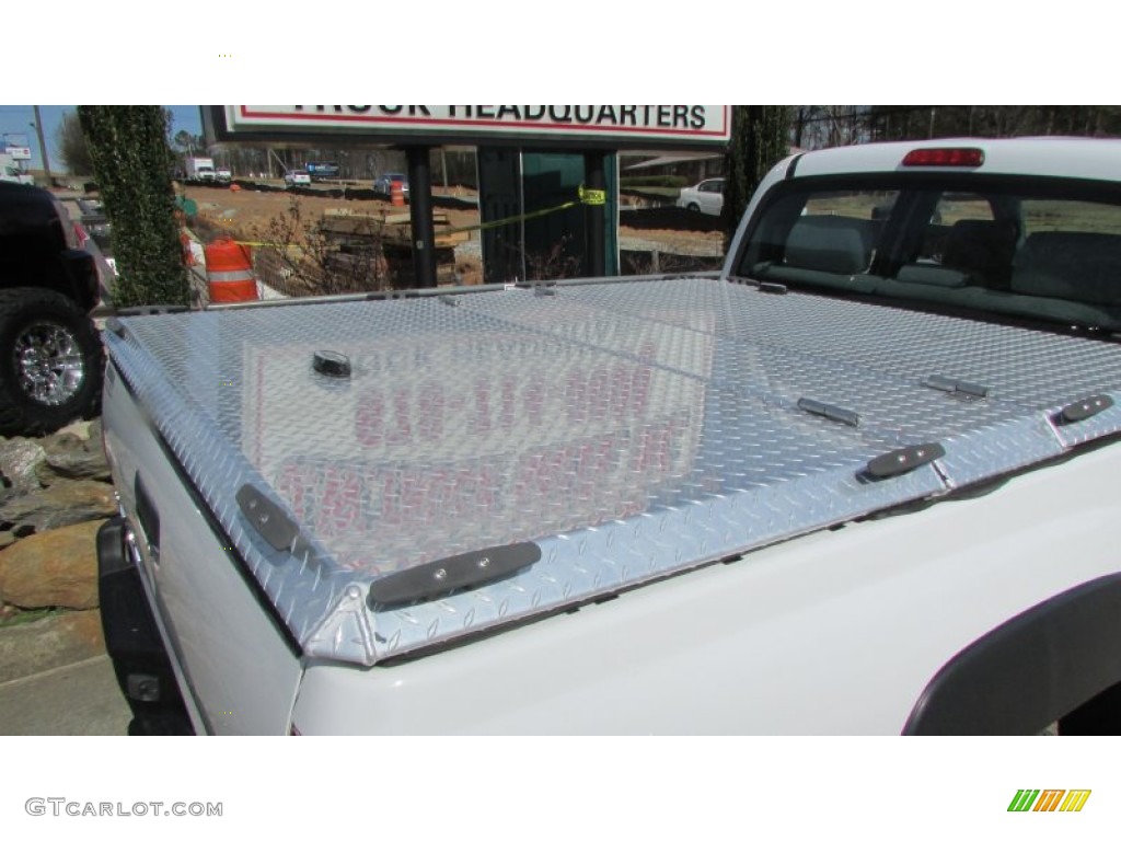 2007 Tacoma V6 PreRunner Double Cab - Super White / Graphite Gray photo #51