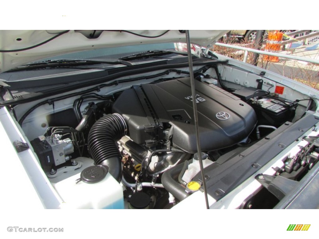 2007 Tacoma V6 PreRunner Double Cab - Super White / Graphite Gray photo #57