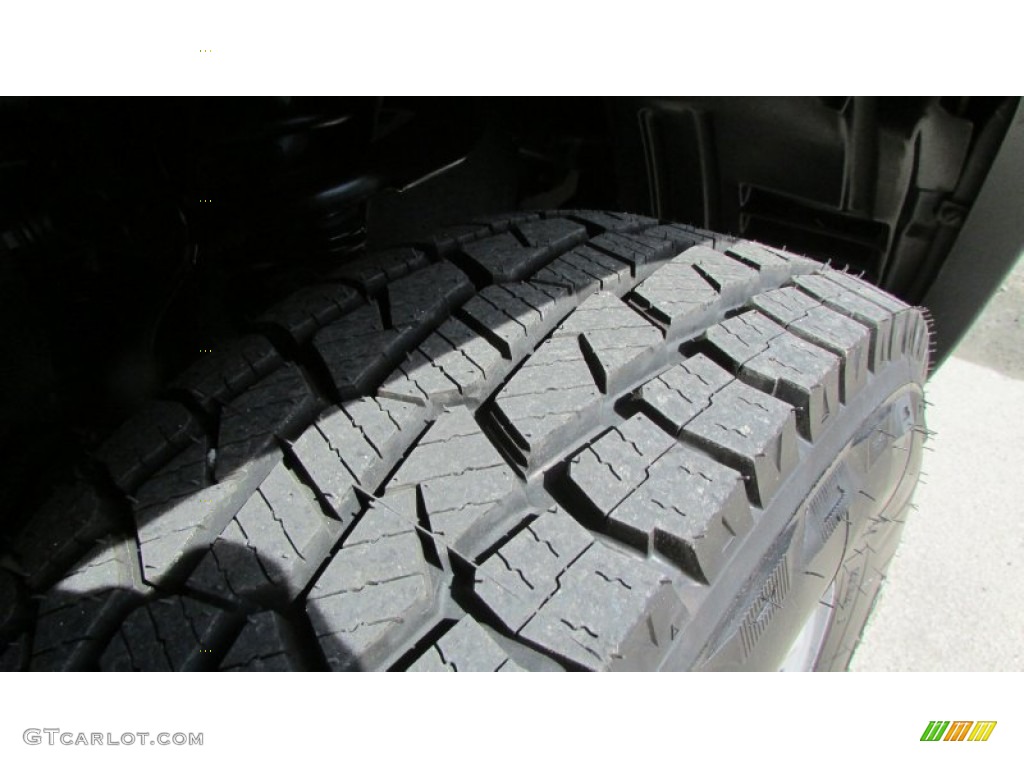 2007 Tacoma V6 PreRunner Double Cab - Super White / Graphite Gray photo #65