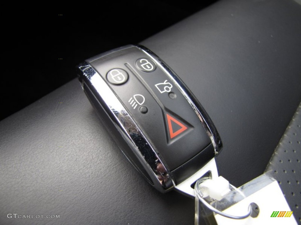 2009 Jaguar XK XKR Convertible Keys Photos