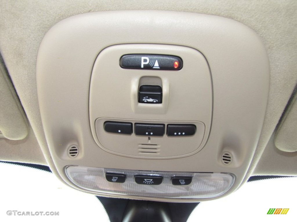 2012 Jaguar XK XK Convertible Controls Photo #91271416