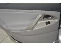 Classic Silver Metallic - Camry SE Photo No. 25