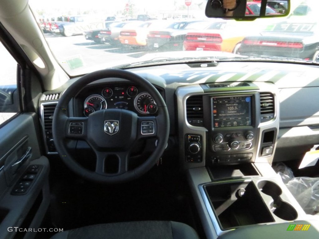 2014 1500 Big Horn Crew Cab 4x4 - Bright White / Black/Diesel Gray photo #14