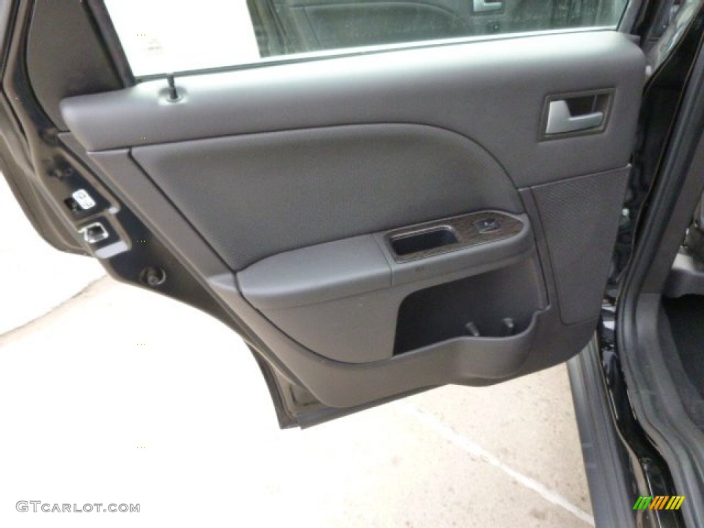 2006 Montego Premier AWD - Black / Charcoal Black photo #13