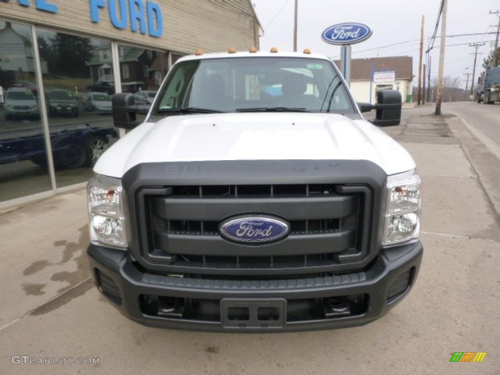 2014 F350 Super Duty XL Regular Cab Dually Chassis - Oxford White / Steel photo #2