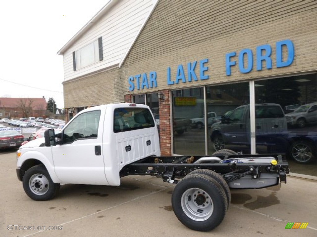 2014 F350 Super Duty XL Regular Cab Dually Chassis - Oxford White / Steel photo #8