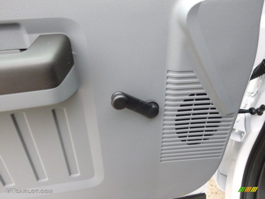 2014 F350 Super Duty XL Regular Cab Dually Chassis - Oxford White / Steel photo #13