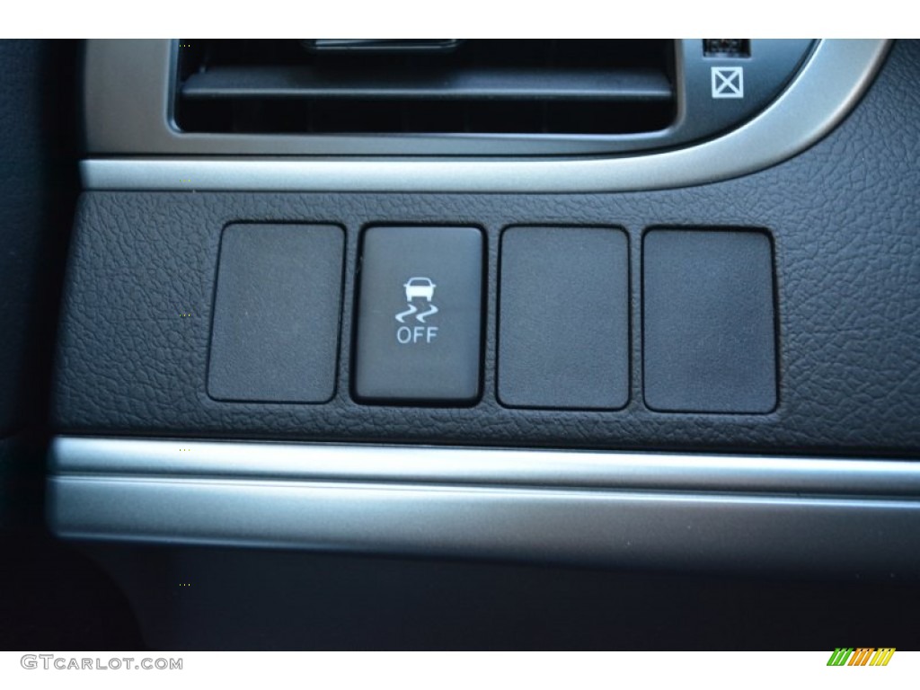 2014 Camry SE - Super White / Black photo #22