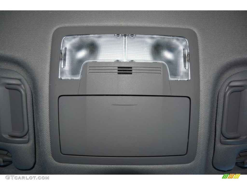 2014 Camry SE - Super White / Black photo #23