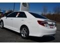 Super White - Camry SE Photo No. 26