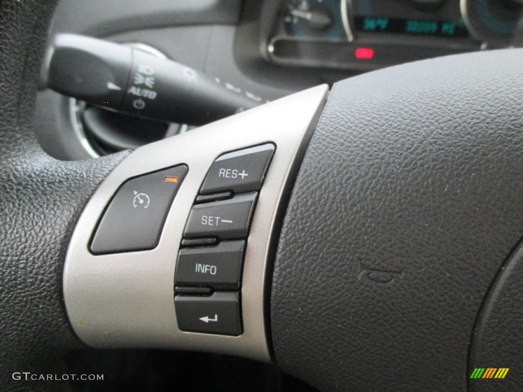 2010 Chevrolet HHR LS Controls Photo #91297933