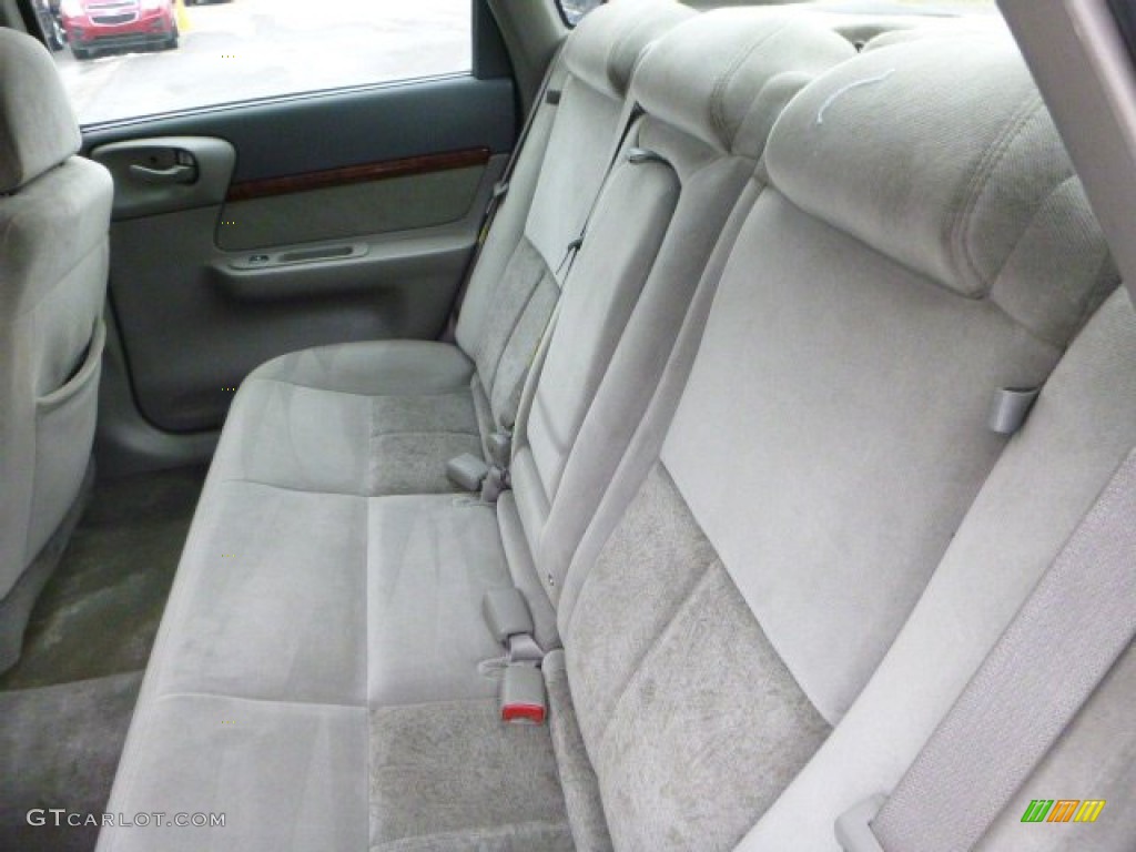 2004 Impala  - Medium Gray Metallic / Medium Gray photo #9