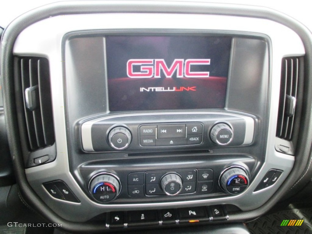 2015 GMC Sierra 2500HD SLE Crew Cab 4x4 Controls Photo #91300400