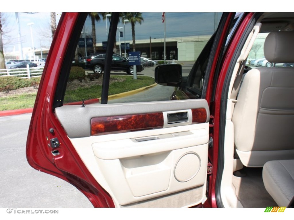 2004 Navigator Luxury - Merlot Red Metallic / Light Parchment photo #12