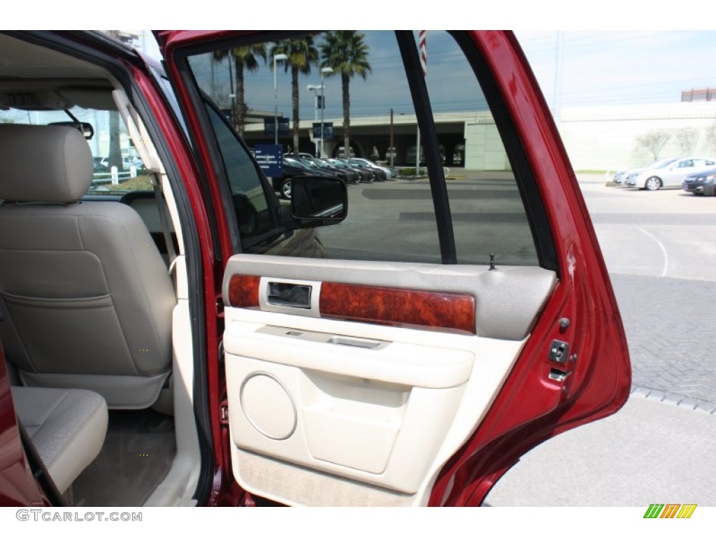 2004 Navigator Luxury - Merlot Red Metallic / Light Parchment photo #16