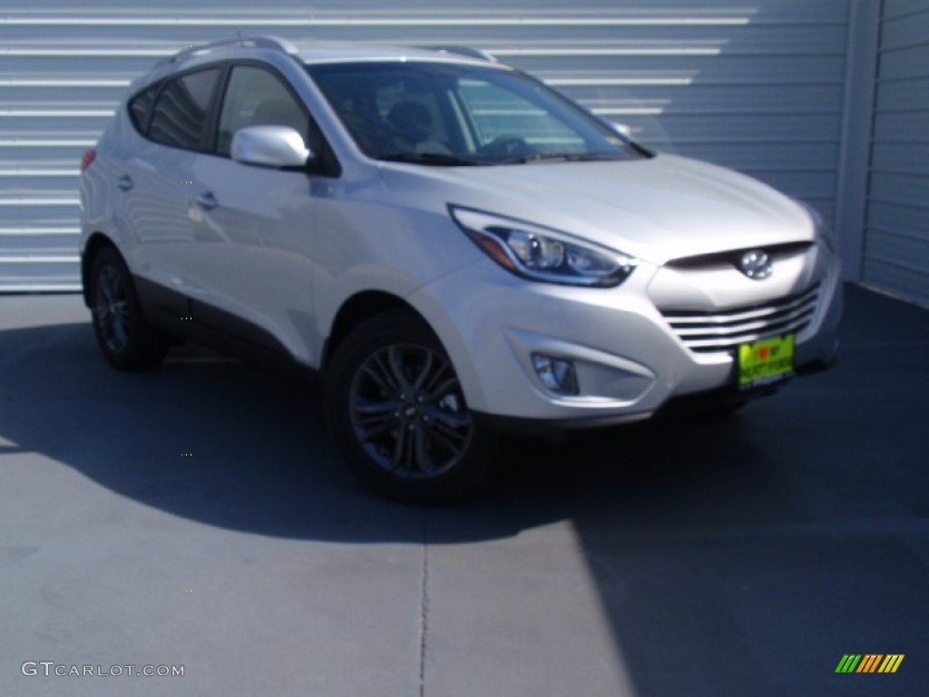 Diamond Silver Hyundai Tucson