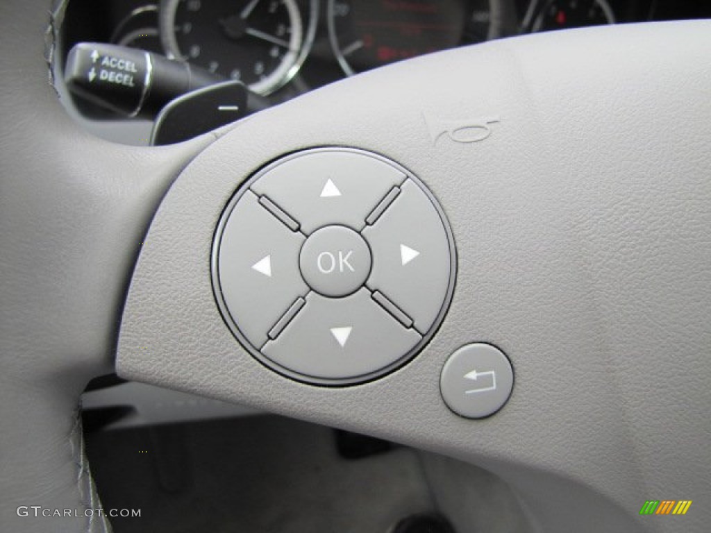 2011 Mercedes-Benz E 550 Cabriolet Controls Photo #91309746