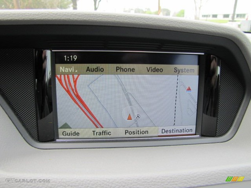2011 Mercedes-Benz E 550 Cabriolet Navigation Photos
