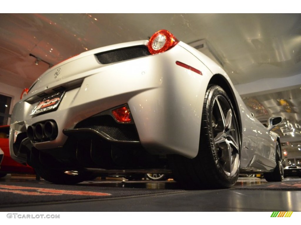 2012 458 Italia - Argento Nurburgring (Silver Metallic) / Grigio Scuro photo #9