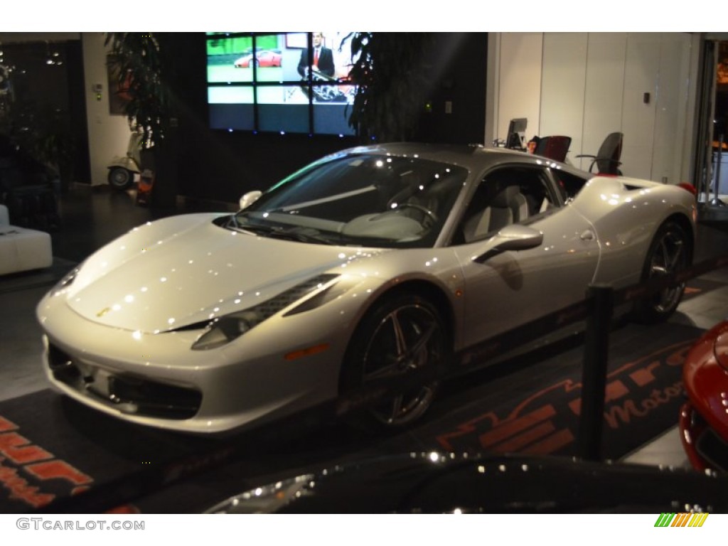 2012 458 Italia - Argento Nurburgring (Silver Metallic) / Grigio Scuro photo #16