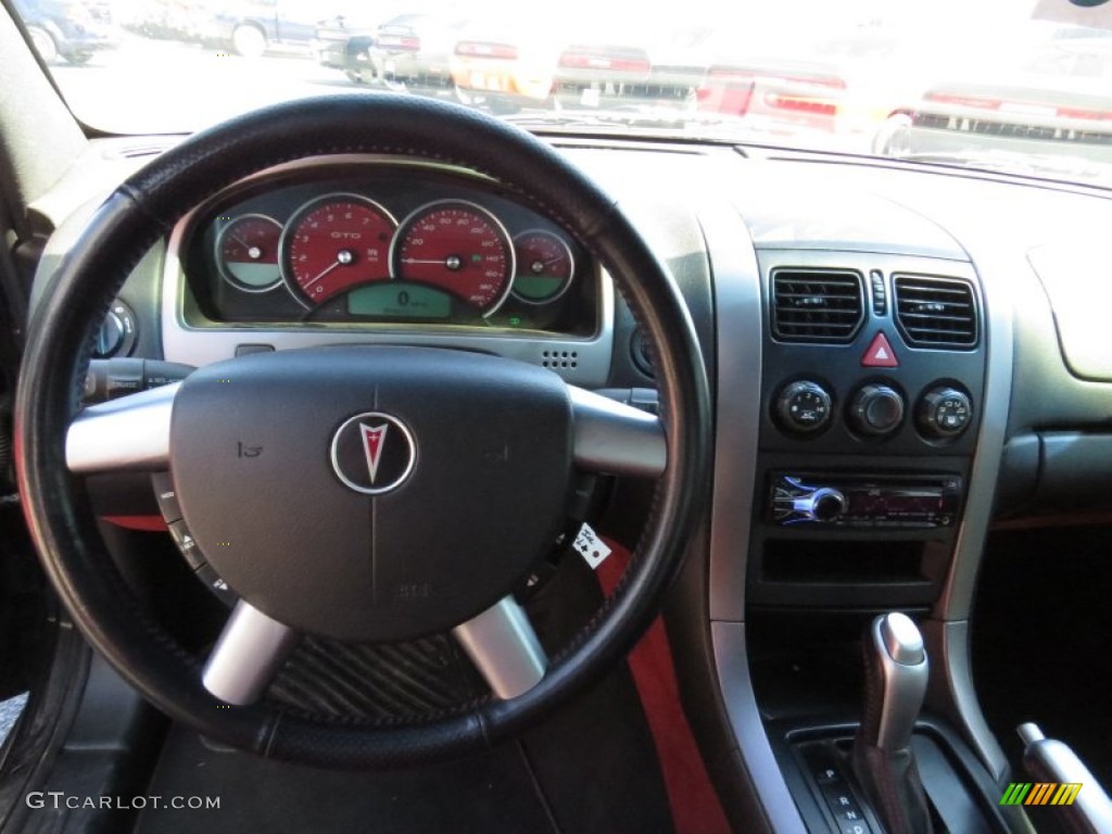 2006 GTO Coupe - Phantom Black Metallic / Red photo #13