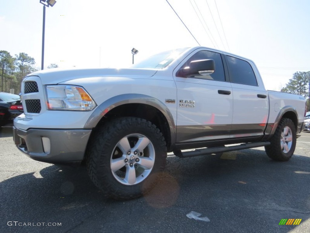 2013 1500 Outdoorsman Crew Cab 4x4 - Bright White / Canyon Brown/Light Frost Beige photo #3