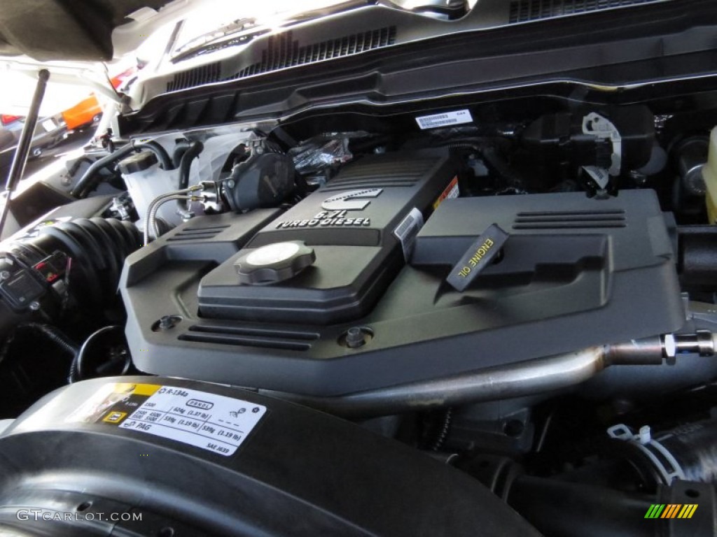 2014 Ram 2500 Laramie Mega Cab 4x4 Engine Photos