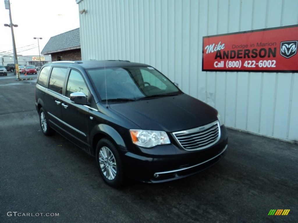 2014 Town & Country Touring-L - Maximum Steel Metallic / Black/Light Graystone photo #1