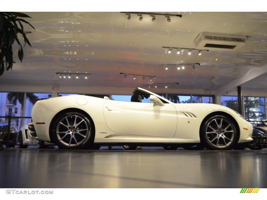 Bianco Avus (White) 2010 Ferrari California Standard California Model Exterior Photo #91334512