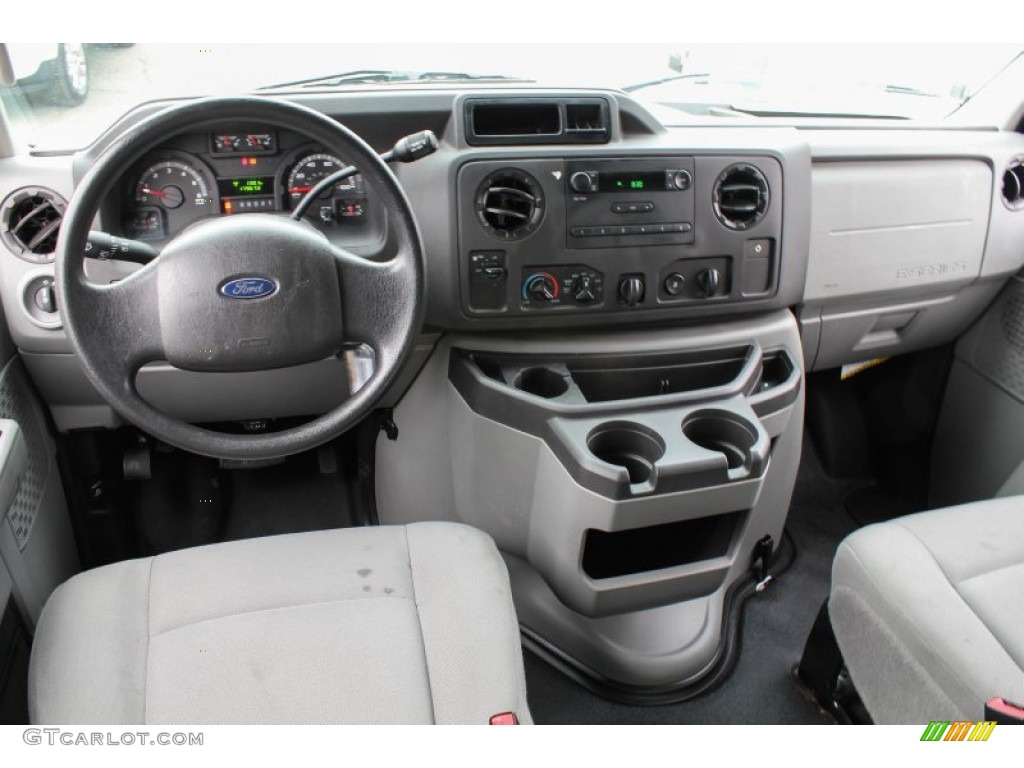 2013 Ford E Series Van E250 Cargo Dashboard Photos