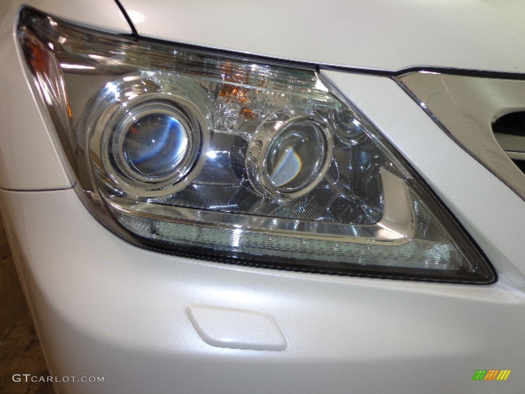 2013 LX 570 - Starfire White Pearl / Black/Mahogany Accents photo #12