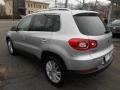 Reflex Silver Metallic - Tiguan SE Photo No. 7