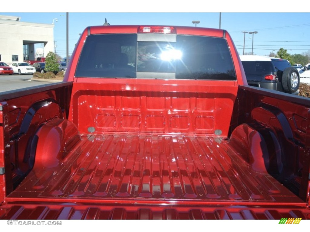 2014 1500 SLT Crew Cab 4x4 - Deep Cherry Red Crystal Pearl / Canyon Brown/Light Frost Beige photo #18