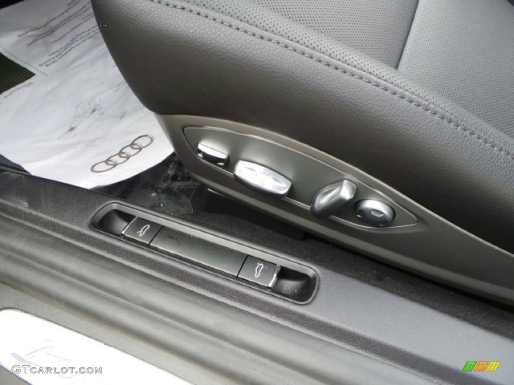 2014 Porsche Boxster S Controls Photo #91373382
