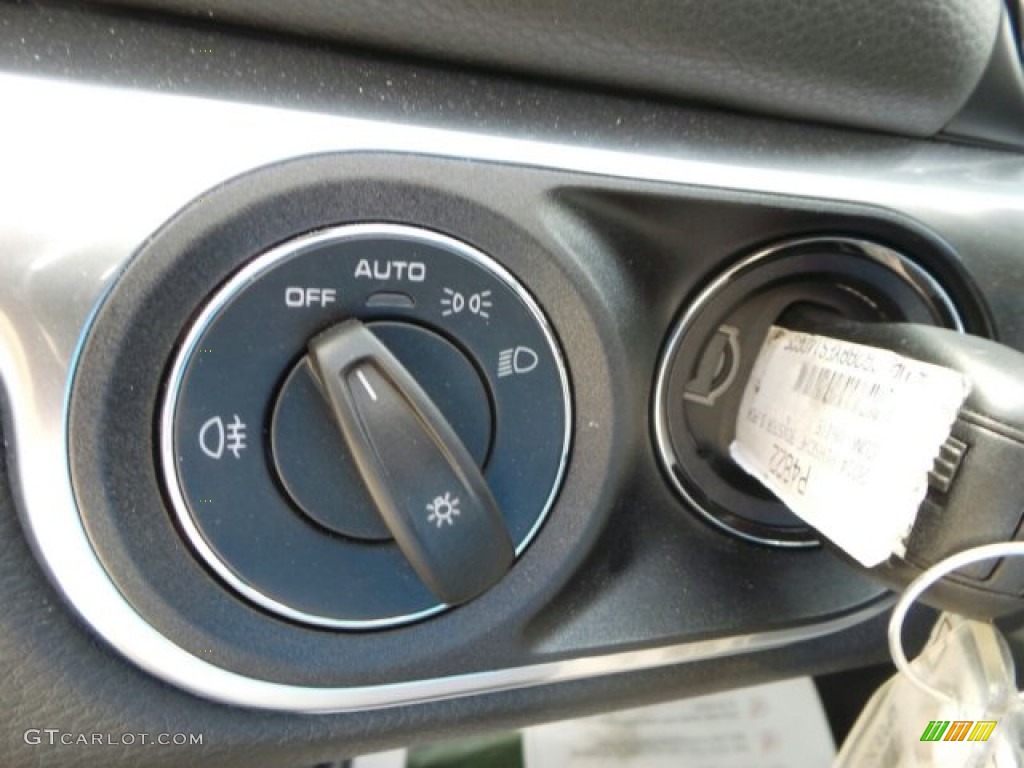 2014 Porsche Boxster S Controls Photo #91373605