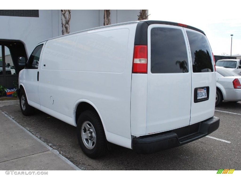 2008 Express 1500 Cargo Van - Summit White / Medium Pewter photo #9