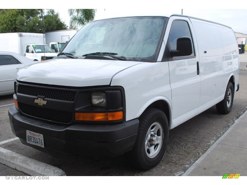 2008 Express 1500 Cargo Van - Summit White / Medium Pewter photo #10