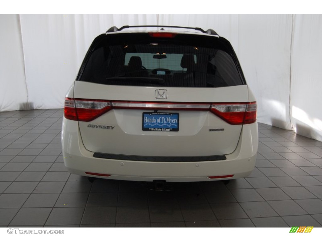 2014 Odyssey Touring - White Diamond Pearl / Beige photo #7