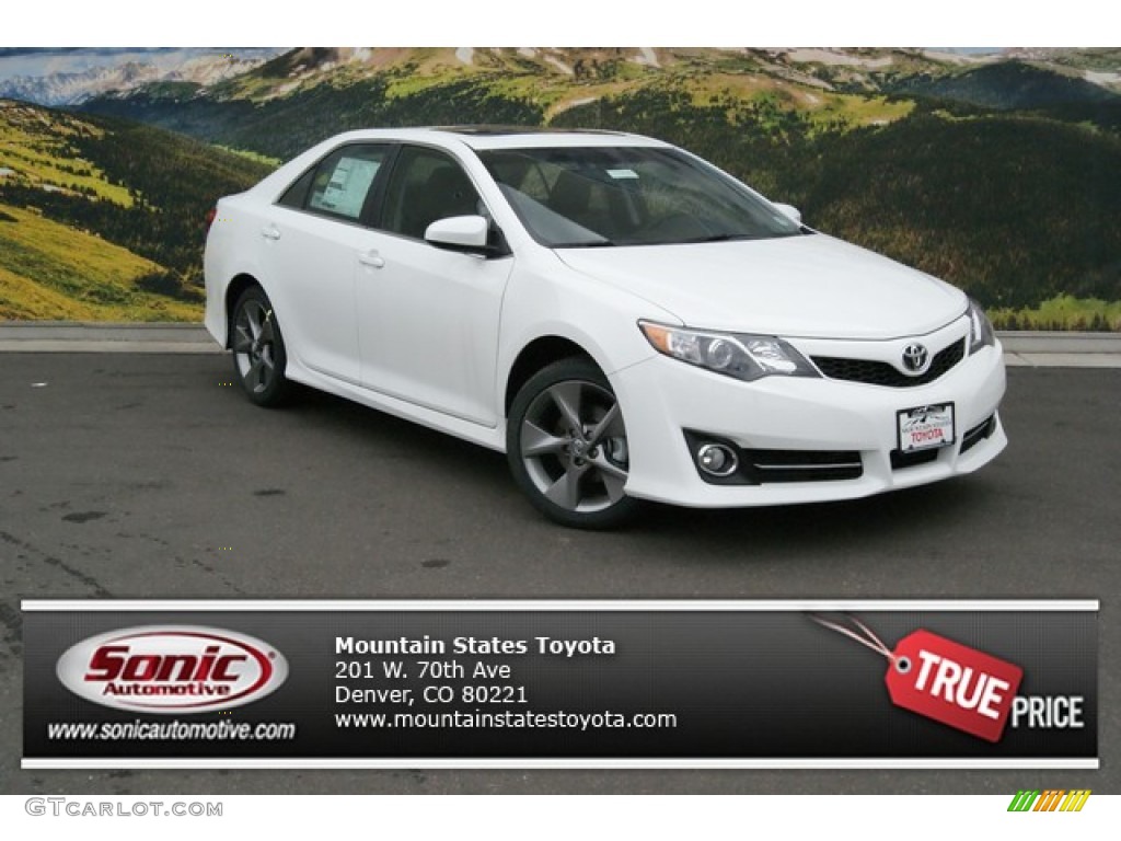 2014 Camry SE V6 - Super White / Black photo #1