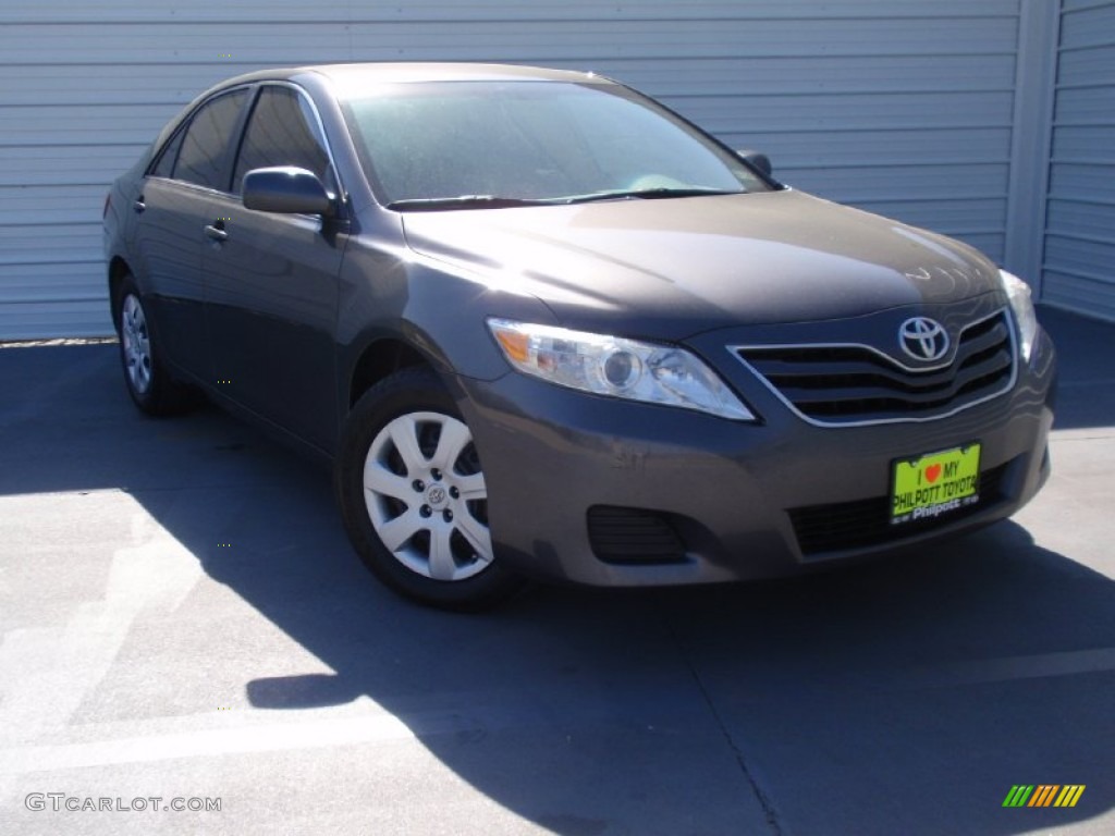 2011 Camry LE - Magnetic Gray Metallic / Bisque photo #2