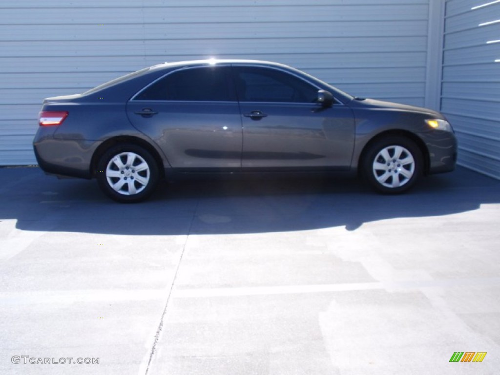 2011 Camry LE - Magnetic Gray Metallic / Bisque photo #3