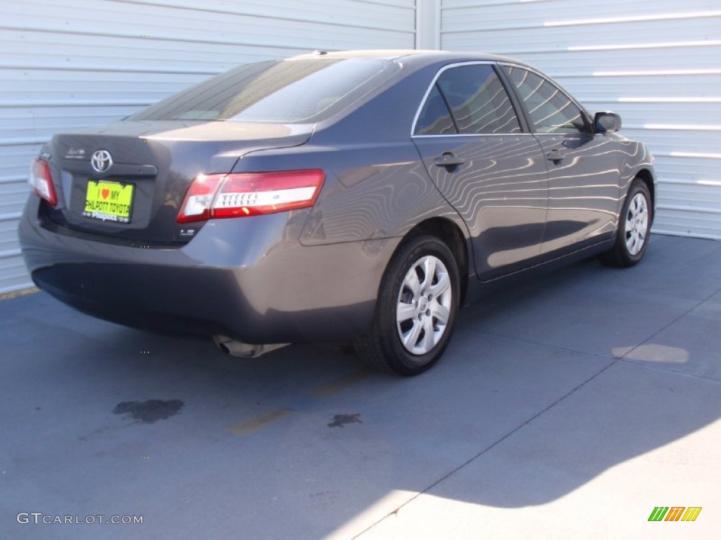 2011 Camry LE - Magnetic Gray Metallic / Bisque photo #4