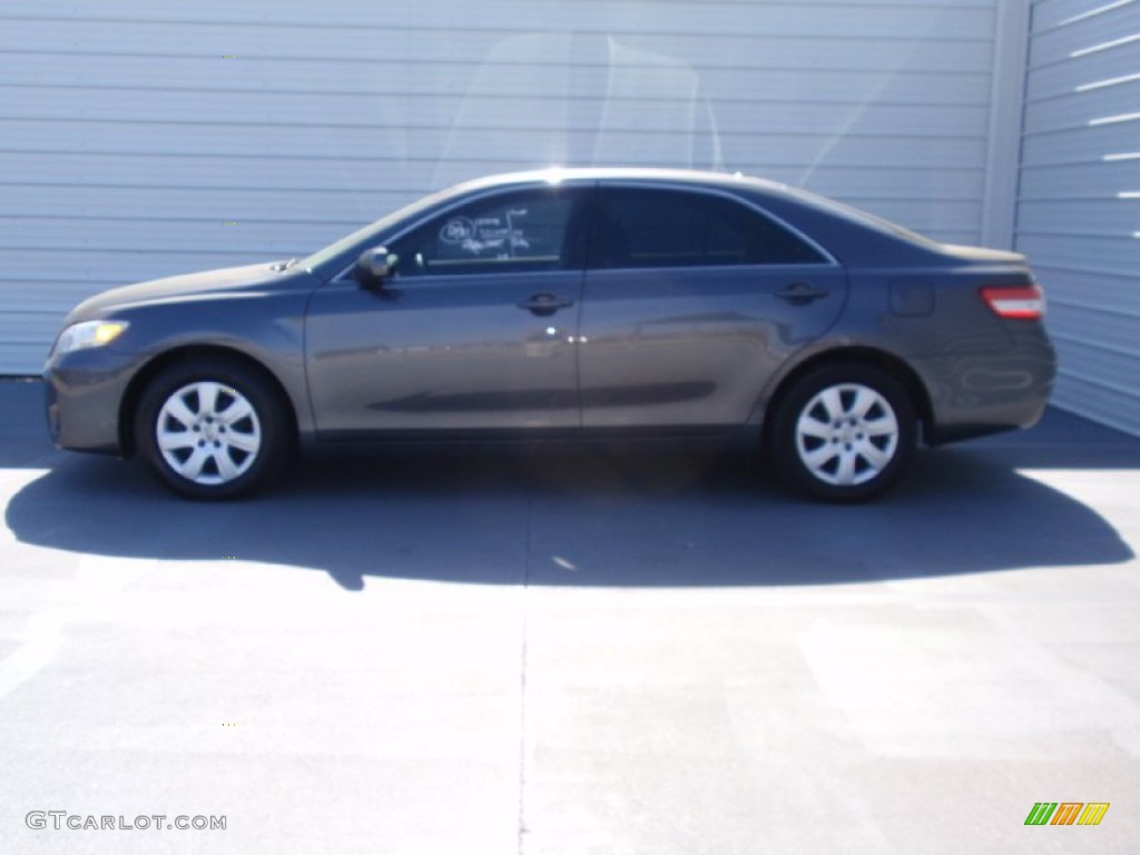 2011 Camry LE - Magnetic Gray Metallic / Bisque photo #6