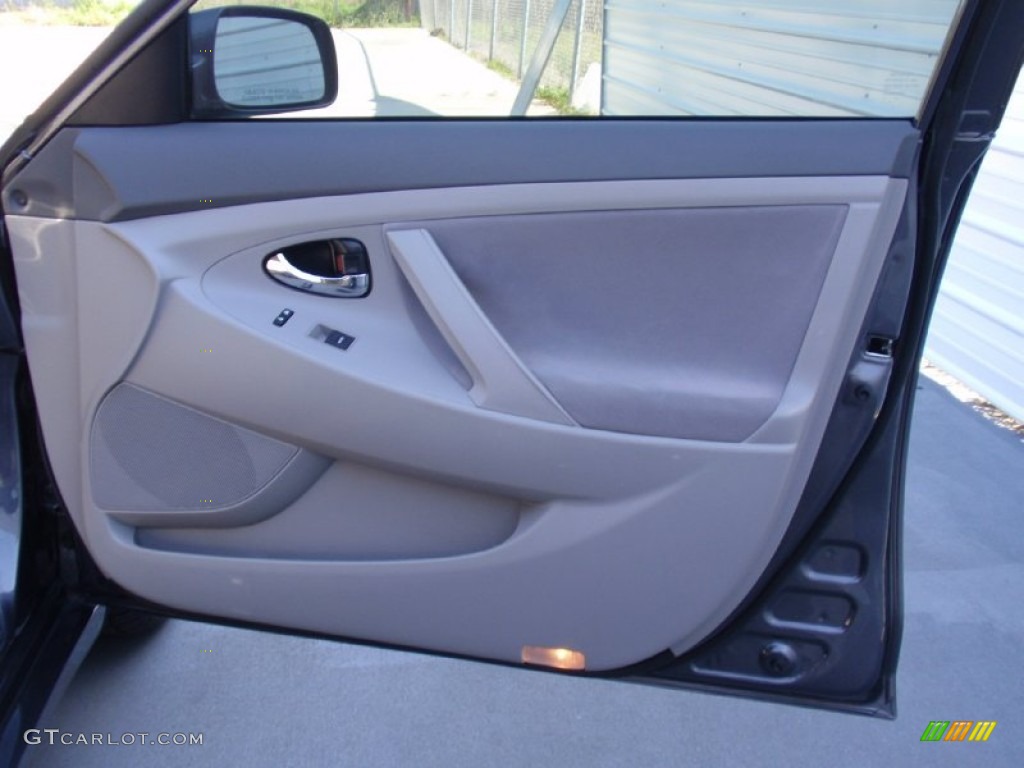 2011 Camry LE - Magnetic Gray Metallic / Bisque photo #22
